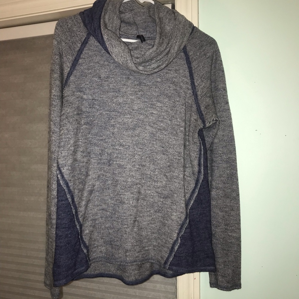 Kuhl sweater